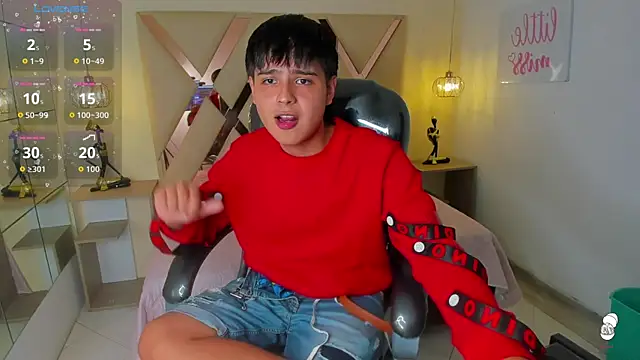 Snapshot of AndrewPherson chatting on 09/28/25, 02:11 AndrewPherson online show from 09/28/25, 02:11