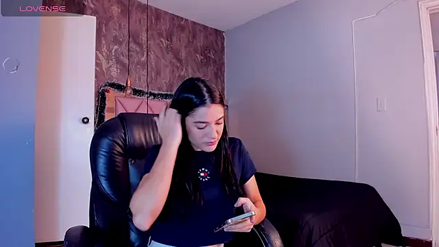 SKYLERWHIITEE online show from 12/12/24, 02:59