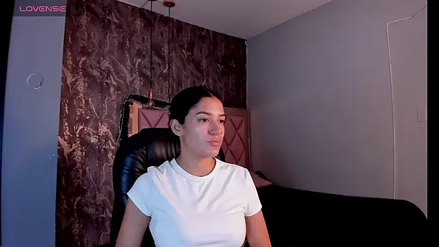 SKYLERWHIITEE online show from 12/16/24, 02:25