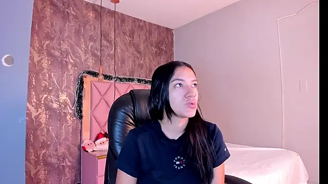 SKYLERWHIITEE online show from 12/21/24, 09:12