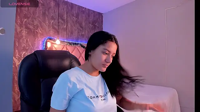 SKYLERWHIITEE online show from 12/30/24, 03:47