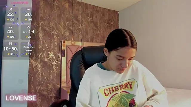 SKYLERWHIITEE online show from 02/07/25, 02:40