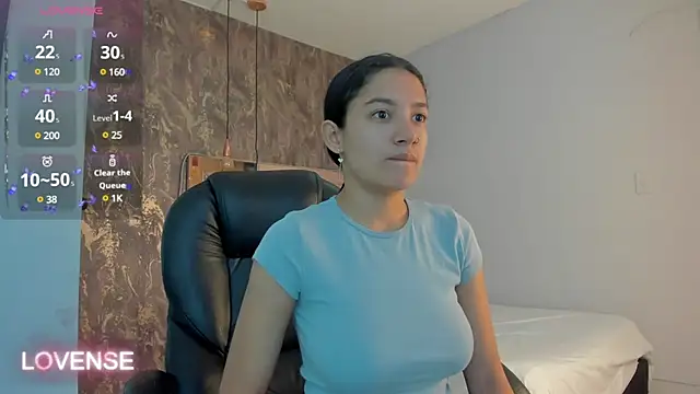 SKYLERWHIITEE online show from 02/13/25, 03:39