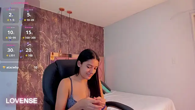 SKYLERWHIITEE online show from 03/01/25, 06:13