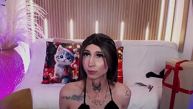 Aniie Doll online show from 12/18/25, 08:15