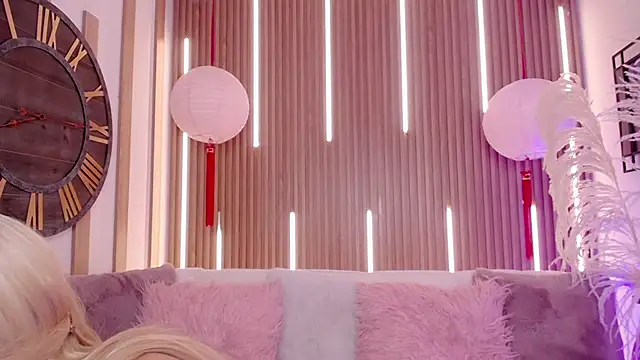 Aniie Doll online show from 01/13/26, 08:36