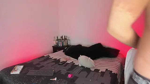 Snapshot of juandaaap chatting on 11/25/25, 11:27 juandaaap online show from 11/25/25, 11:27