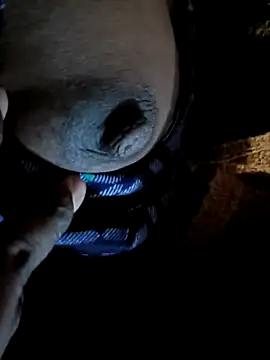 Snapshot of tammy-lisha chatting on 12/07/24, 05:31 tammy-lisha online show from 12/07/24, 05:31