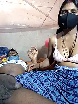 Snapshot of tammy-lisha chatting on 02/14/25, 05:25 tammy-lisha online show from 02/14/25, 05:25