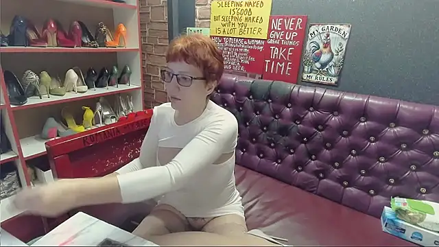 Snapshot of Lily4yourfun chatting on 03/22/25, 06:22 Lily4yourfun online show from 03/22/25, 06:22