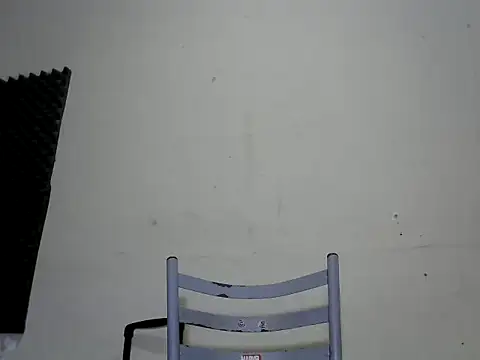 Snapshot of luanadoprive chatting on 02/25/26, 06:39 luanadoprive online show from 02/25/26, 06:39