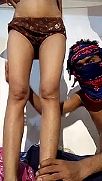 Snapshot of Suhani512 chatting on 01/09/25, 04:39 Suhani512 online show from 01/09/25, 04:39