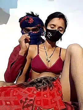 Snapshot of Suhani512 chatting on 01/14/25, 05:12 Suhani512 online show from 01/14/25, 05:12