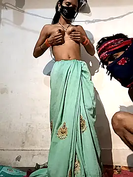 Snapshot of Suhani512 chatting on 02/10/25, 04:36 Suhani512 online show from 02/10/25, 04:36