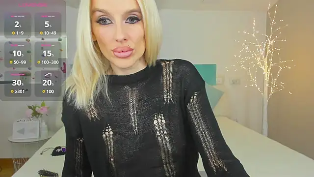 Snapshot of Lana_kitty__ chatting on 02/10/25, 11:34 Lana kitty online show from 02/10/25, 11:34