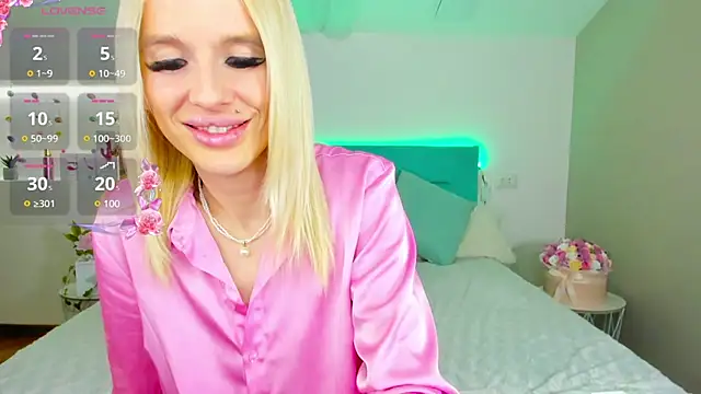 Lana kitty   online show from 03/08/25, 03:50