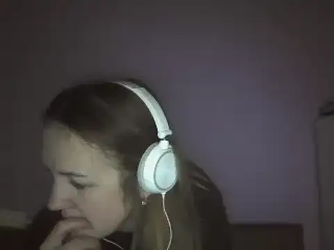 Milaniya261 online show from 02/24/25, 01:46