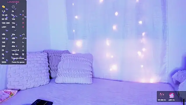 Aria uwu online show from 01/12/25, 05:56