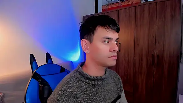 Snapshot of joe_jhon chatting on 02/19/25, 01:28 joe jhon online show from 02/19/25, 01:28