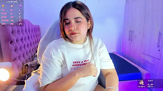 Snapshot of jisoo__ chatting on 01/07/25, 11:45 jisoo online show from 01/07/25, 11:45