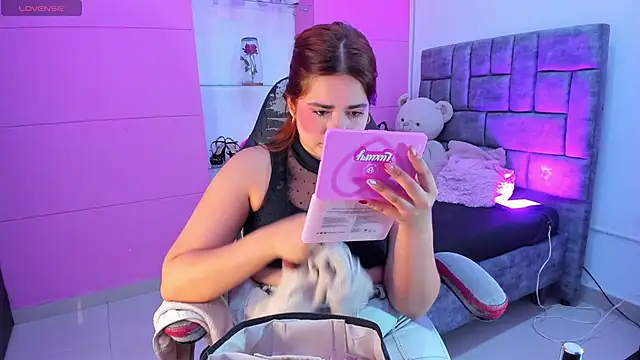 Snapshot of jisoo__ chatting on 10/02/25, 12:34 jisoo online show from 10/02/25, 12:34