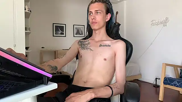 Den BlueXx online show from 01/13/25, 02:21