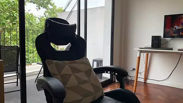 Den BlueXx online show from 02/18/25, 04:48