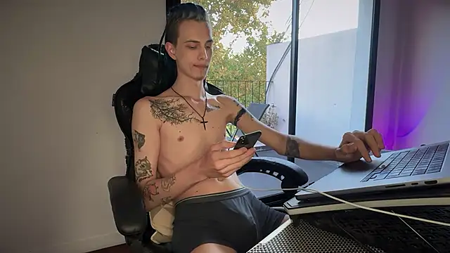 Den BlueXx online show from 02/20/26, 10:32