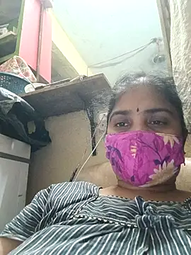 ammullu456 online show from 04/28/26, 01:49