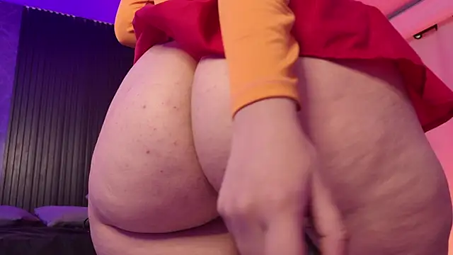 Snapshot of Little_maeve chatting on 01/31/25, 09:26 Little maeve online show from 01/31/25, 09:26