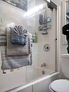 Snapshot of DatingProfile_USA_43_str8 chatting on 02/25/25, 06:20 DatingProfile USA 43 str8 online show from 02/25/25, 06:20