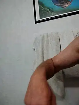 Snapshot of DatingProfile_USA_43_str8 chatting on 02/26/25, 08:37 DatingProfile USA 43 str8 online show from 02/26/25, 08:37