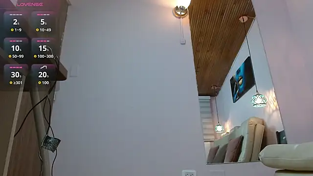 Snapshot of nato_evans chatting on 11/06/25, 08:43 nato evans online show from 11/06/25, 08:43