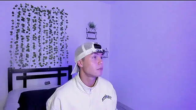 crushnier online show from 12/08/24, 08:36