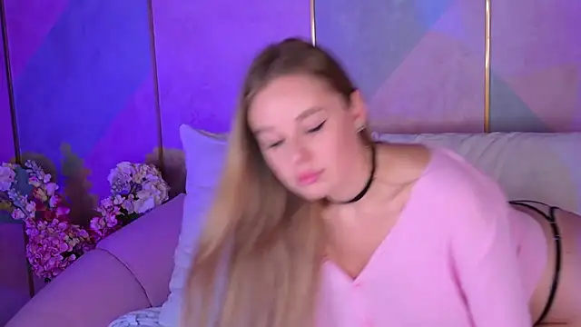 BeatriceEsmont online show from 03/21/25, 01:02