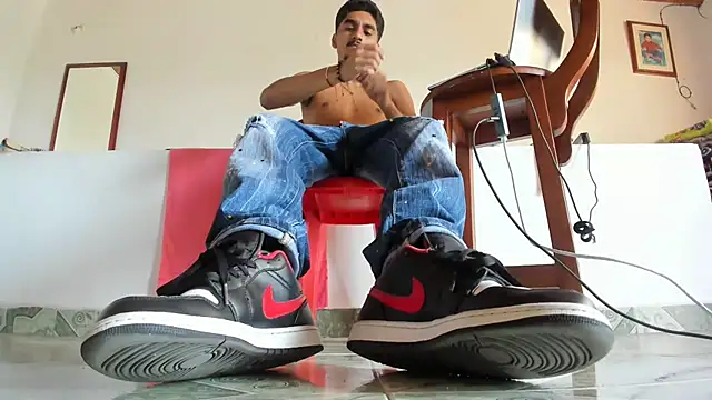 latin bbc online show from 04/06/26, 05:36