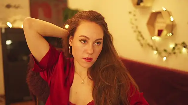 Snapshot of Berberis__Silene chatting on 12/28/24, 05:57 Berberis Silene online show from 12/28/24, 05:57