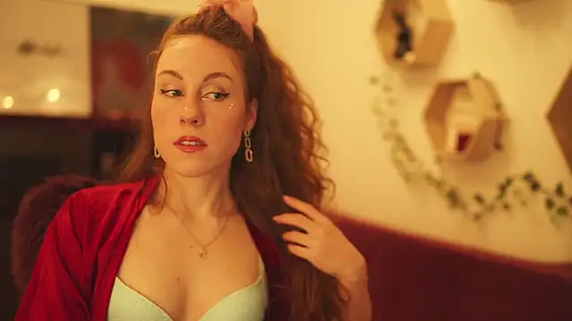 Snapshot of Berberis__Silene chatting on 01/15/25, 08:05 Berberis Silene online show from 01/15/25, 08:05