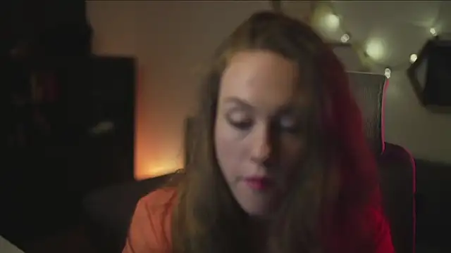 Snapshot of Berberis__Silene chatting on 09/19/25, 06:30 Berberis Silene online show from 09/19/25, 06:30