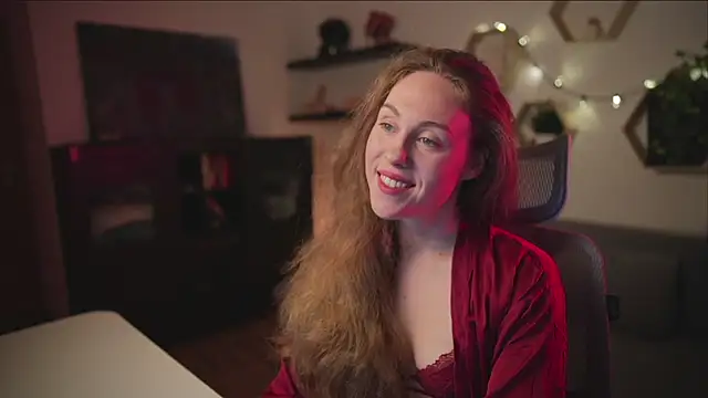 Snapshot of Berberis__Silene chatting on 10/19/25, 06:30 Berberis Silene online show from 10/19/25, 06:30