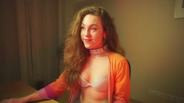 Snapshot of Berberis__Silene chatting on 11/05/25, 04:51 Berberis Silene online show from 11/05/25, 04:51