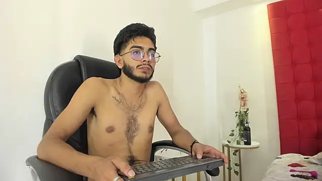 Snapshot of orion_perla chatting on 02/21/25, 07:23 orion perla online show from 02/21/25, 07:23