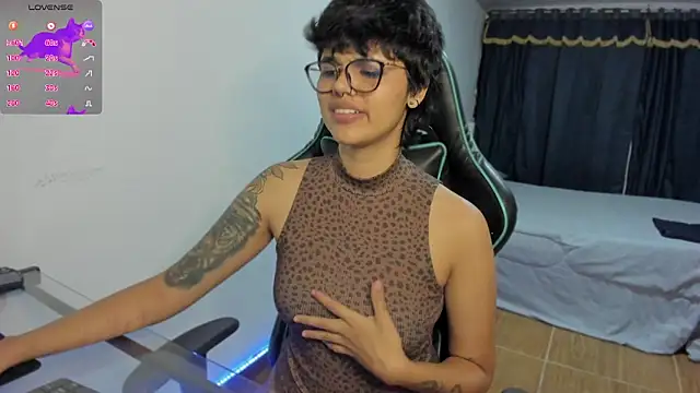 Snapshot of gooddess_isis chatting on 12/07/24, 07:49 gooddess isis online show from 12/07/24, 07:49