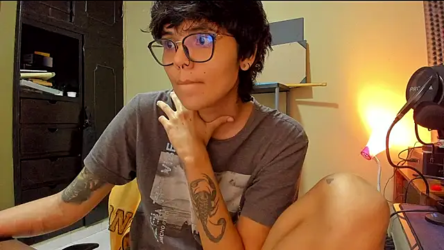 Snapshot of gooddess_isis chatting on 12/22/24, 06:39 gooddess isis online show from 12/22/24, 06:39