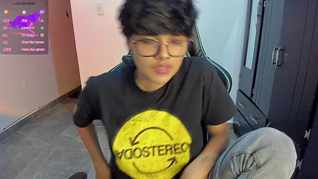 Snapshot of gooddess_isis chatting on 01/19/25, 07:04 gooddess isis online show from 01/19/25, 07:04