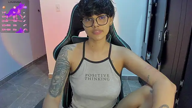 Snapshot of gooddess_isis chatting on 01/21/25, 04:43 gooddess isis online show from 01/21/25, 04:43