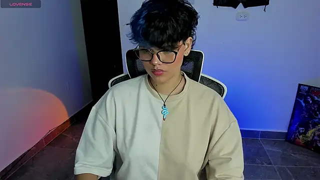 Snapshot of gooddess_isis chatting on 09/16/25, 02:34 gooddess isis online show from 09/16/25, 02:34