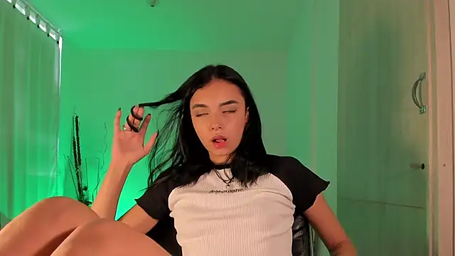 AnabelWolf online show from 01/28/25, 08:47