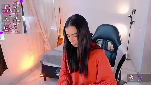 AnabelWolf online show from 11/20/25, 04:18