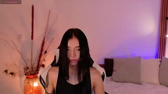 AnabelWolf online show from 04/20/26, 03:48